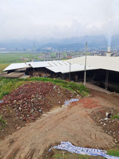 四川越西縣多家磚廠被指違法佔地數百畝