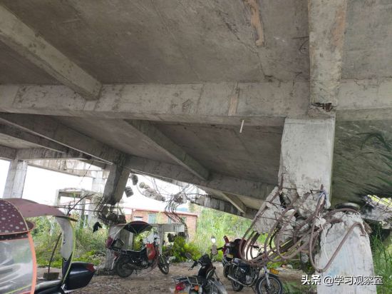 福建泉州“罗马河”村民新房为何变危房?