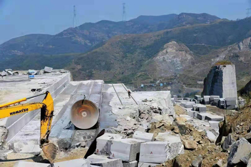 村民訴稱30多萬立方米花崗石被盜採