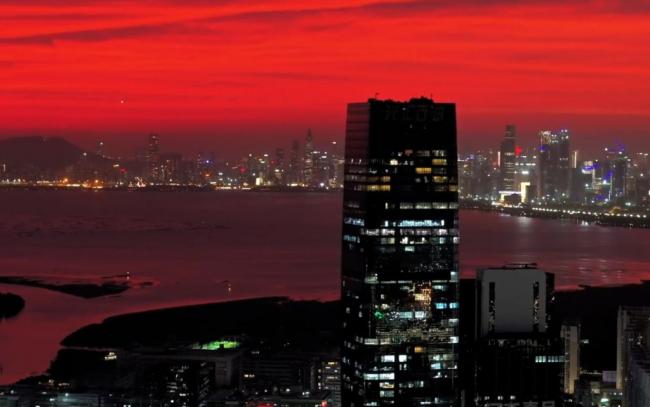 深圳惊现火烧云  网民狂赞